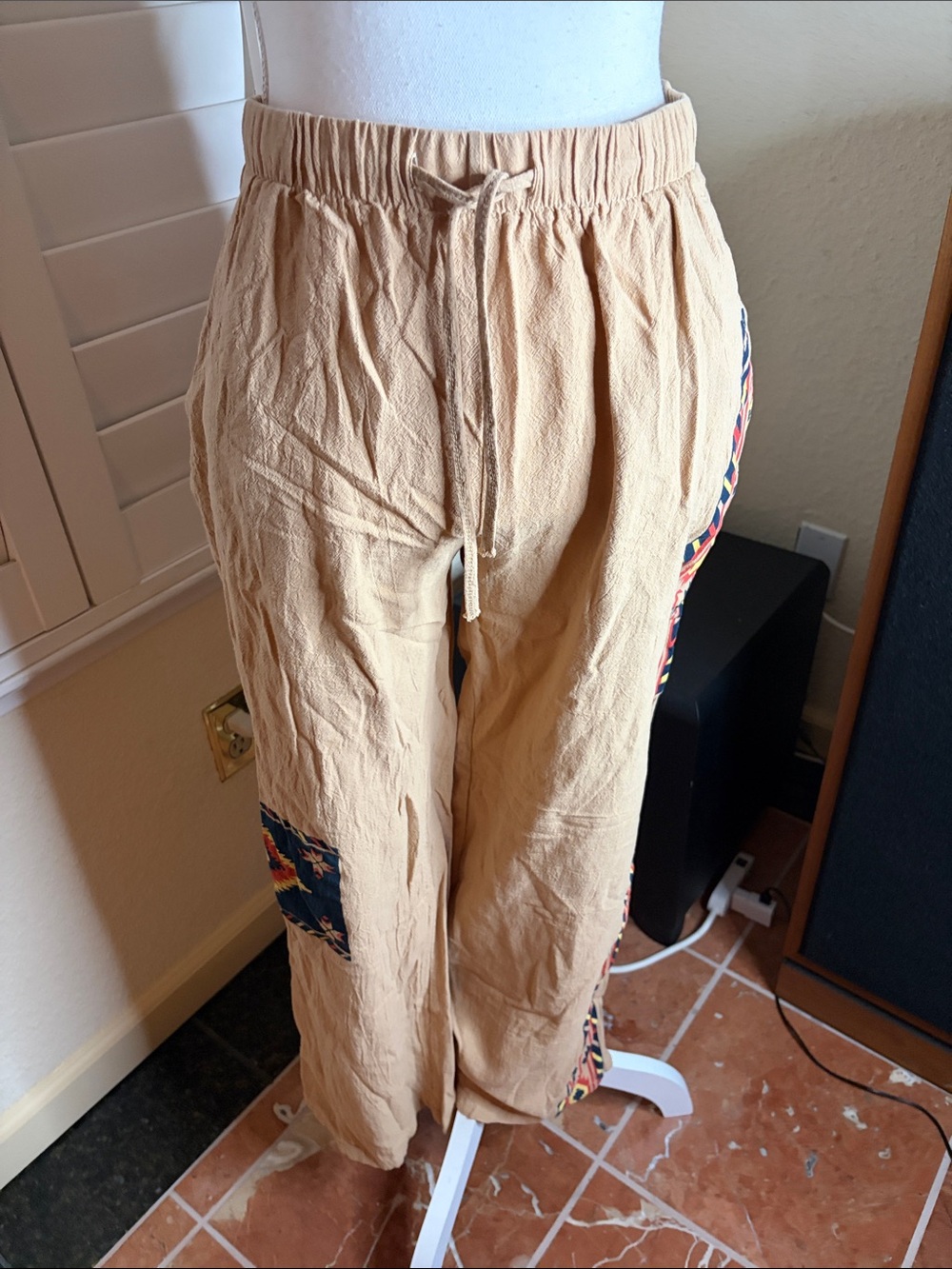 🧡👖Cotton/Poly Pull On Pants W/Tribal Side Ornamentation & Elastic Waist Sz L